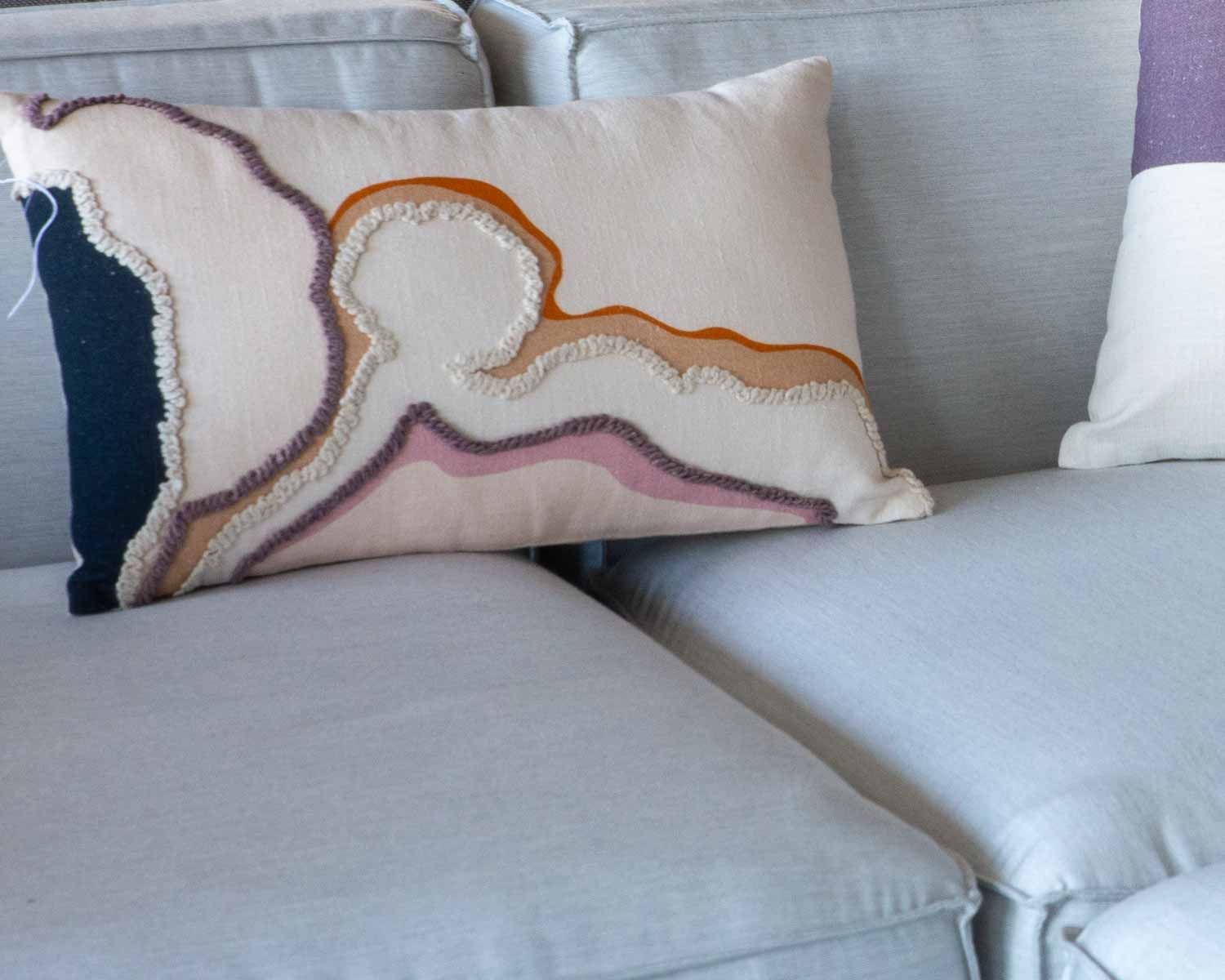 Cojín de tela con motivos bordados y estampados «Matis», 50 x 30 cm