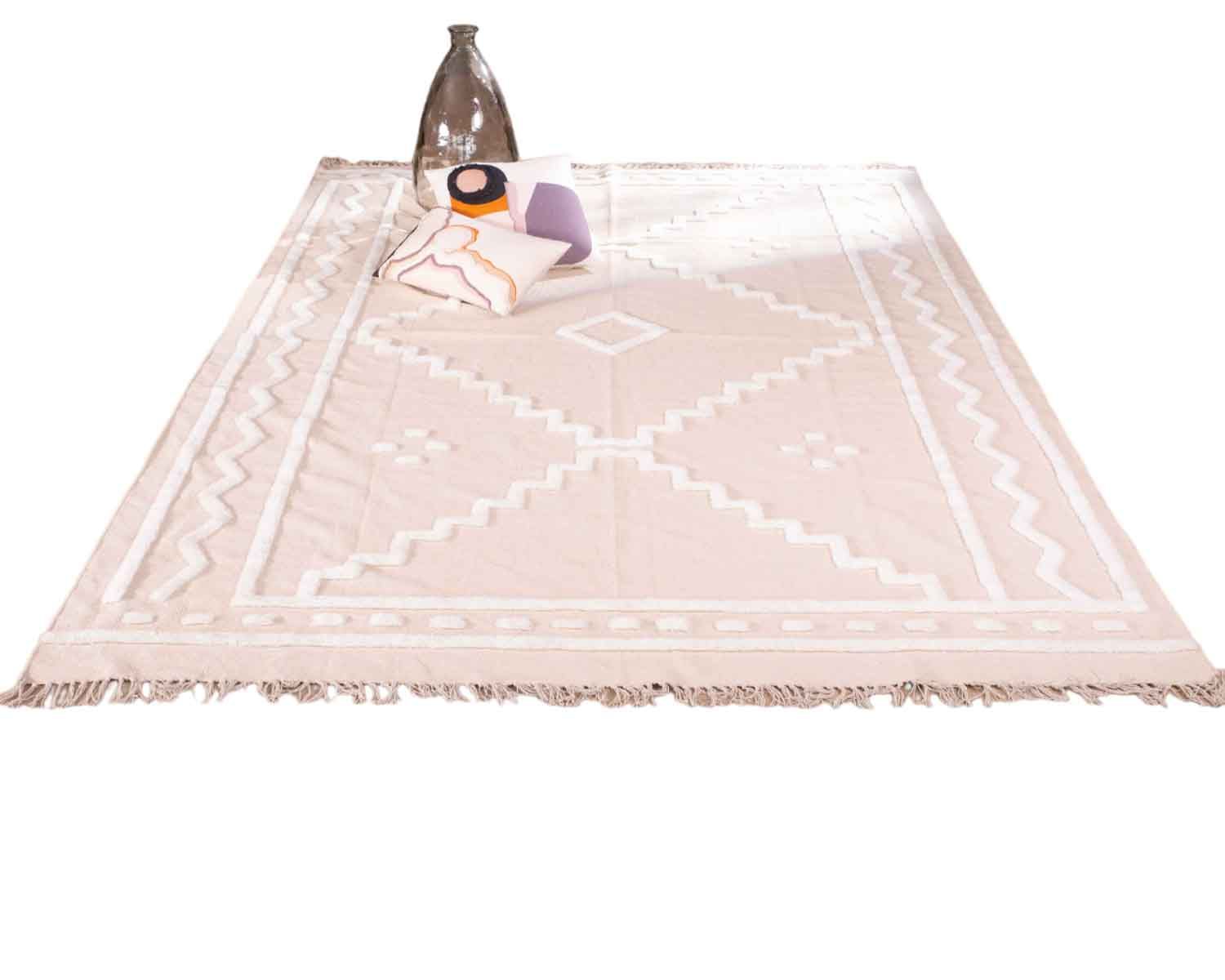Gran alfombra rectangular de color beige con motivos bordados en blanco «Matis», 200 x 300 cm