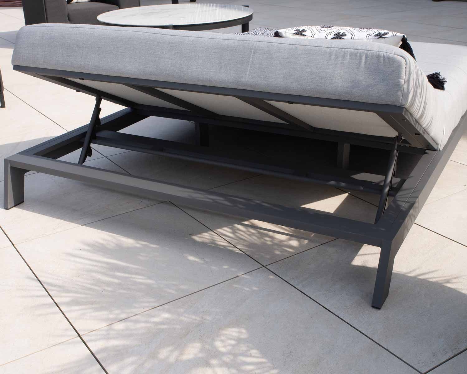 Tumbona doble moderna y cómoda de color gris claro «Terrasse», con estructura antracita