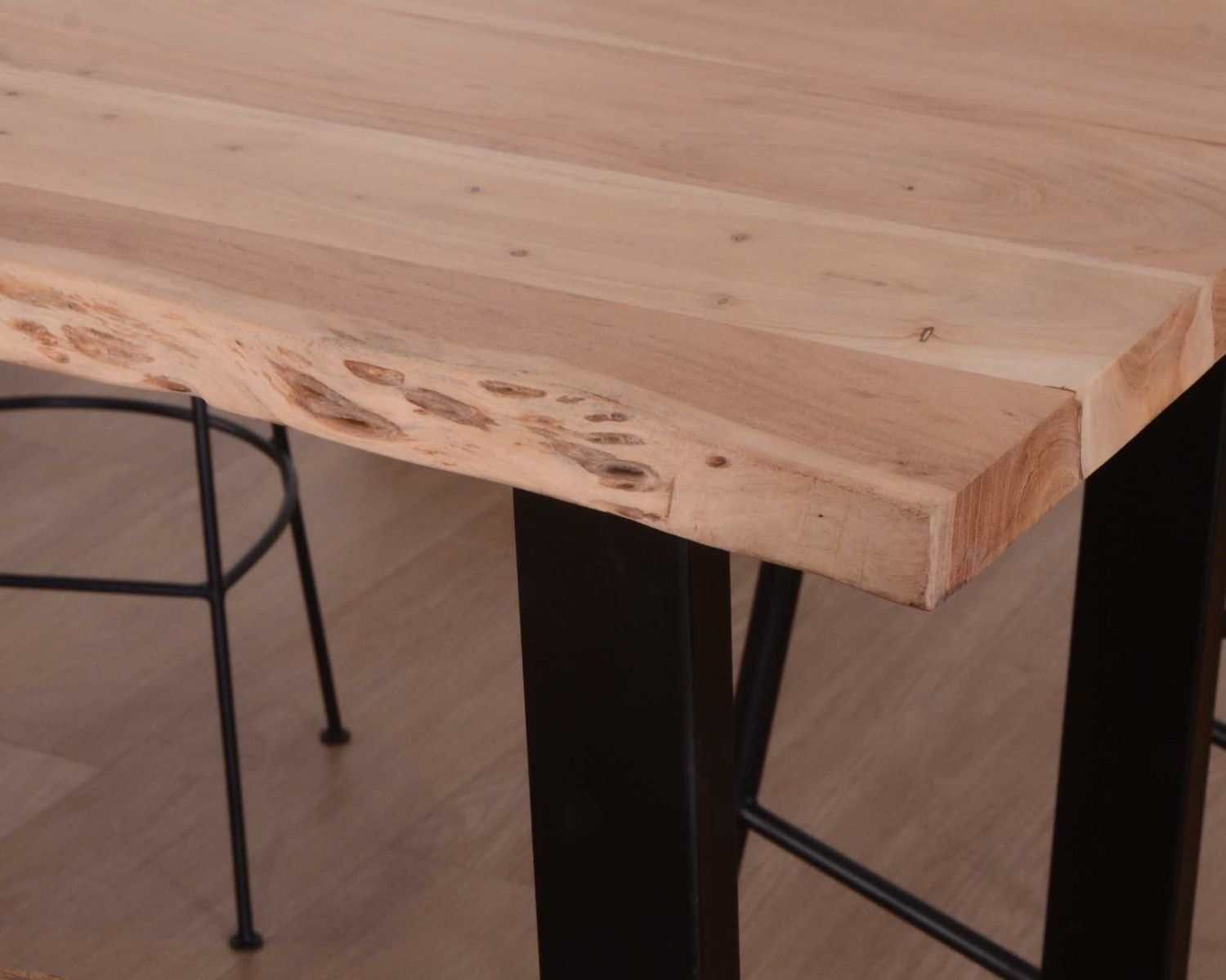 Mesa alta de 190 cm «Jaffna», estilo moderno, de madera maciza y metal