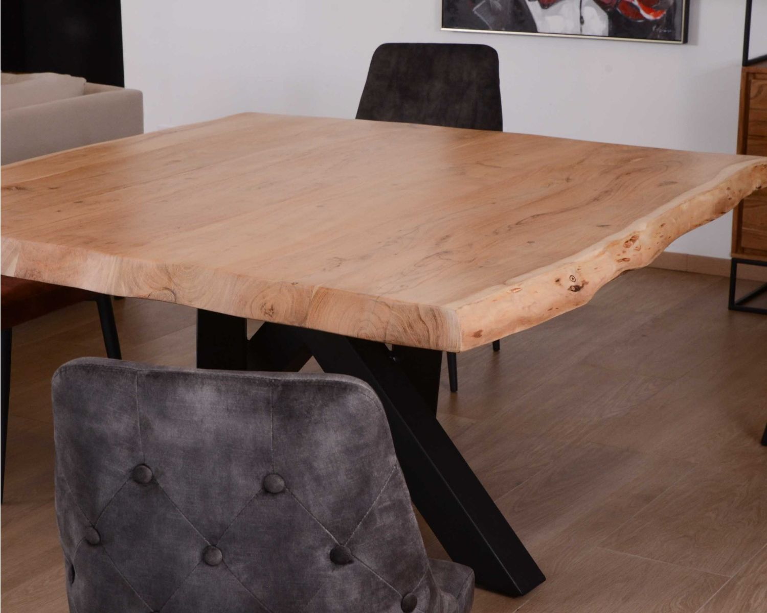 Mesa cuadrada de 150 x 150 cm de madera maciza de acacia natural y metal negro «Baillif»