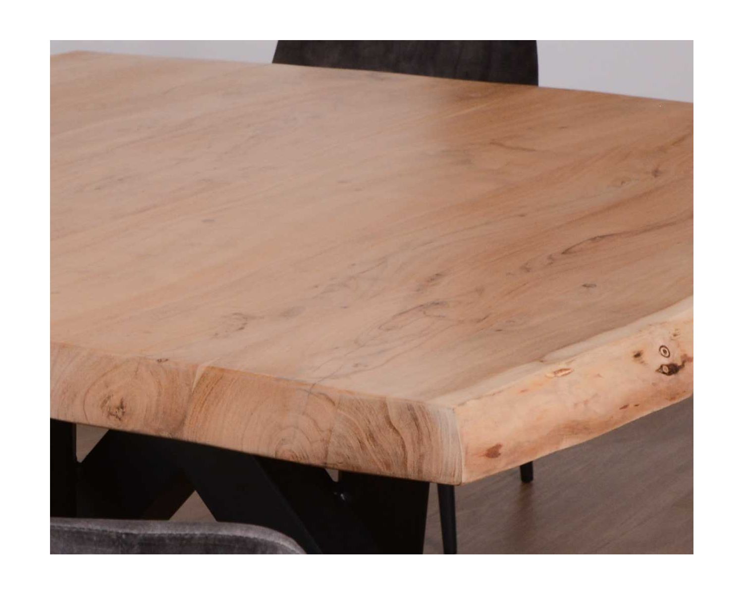 Mesa cuadrada de 150 x 150 cm de madera maciza de acacia natural y metal negro «Baillif»