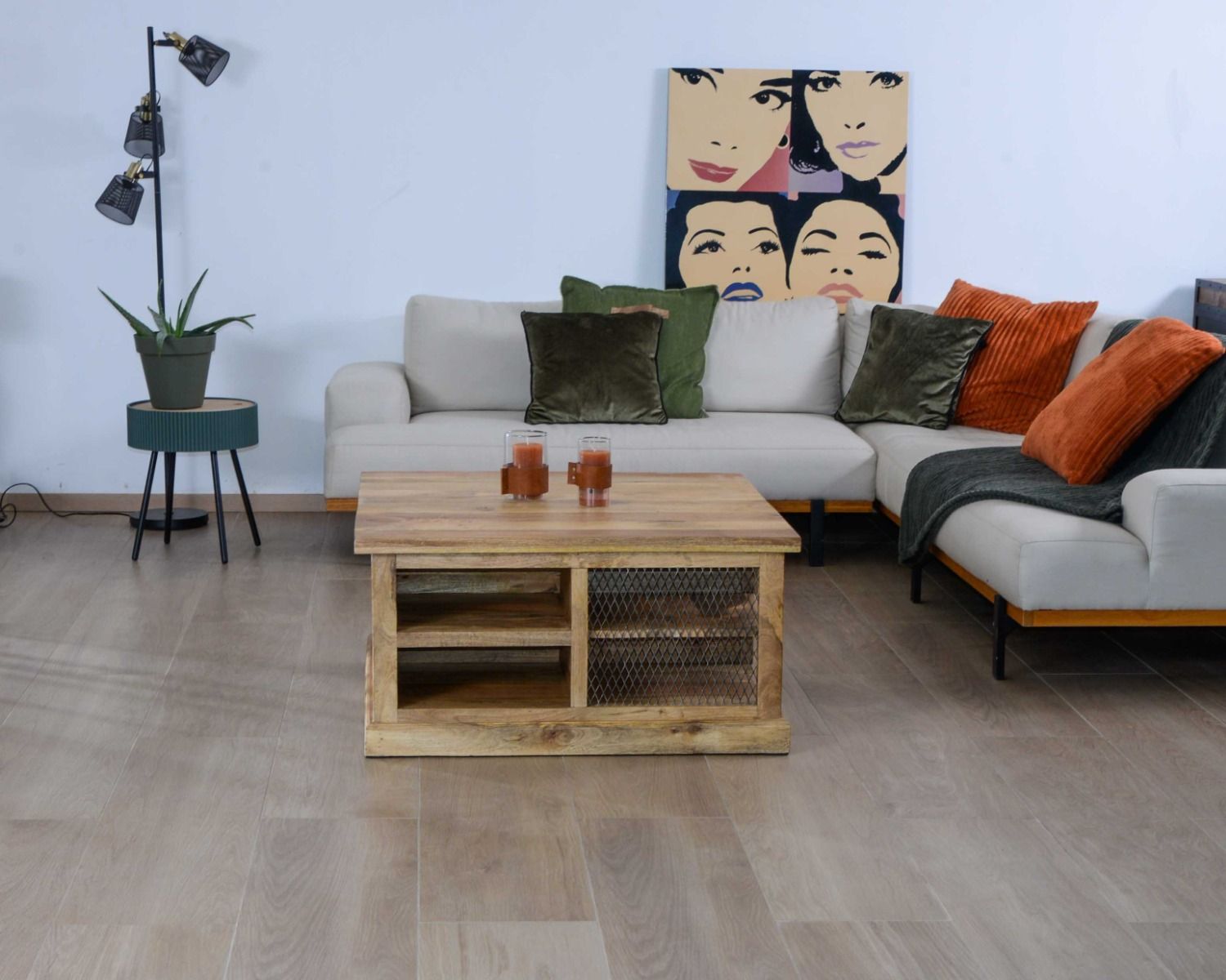 Mesa de centro cuadrada con espacio de almacenamiento, de metal y madera, «Caractère»