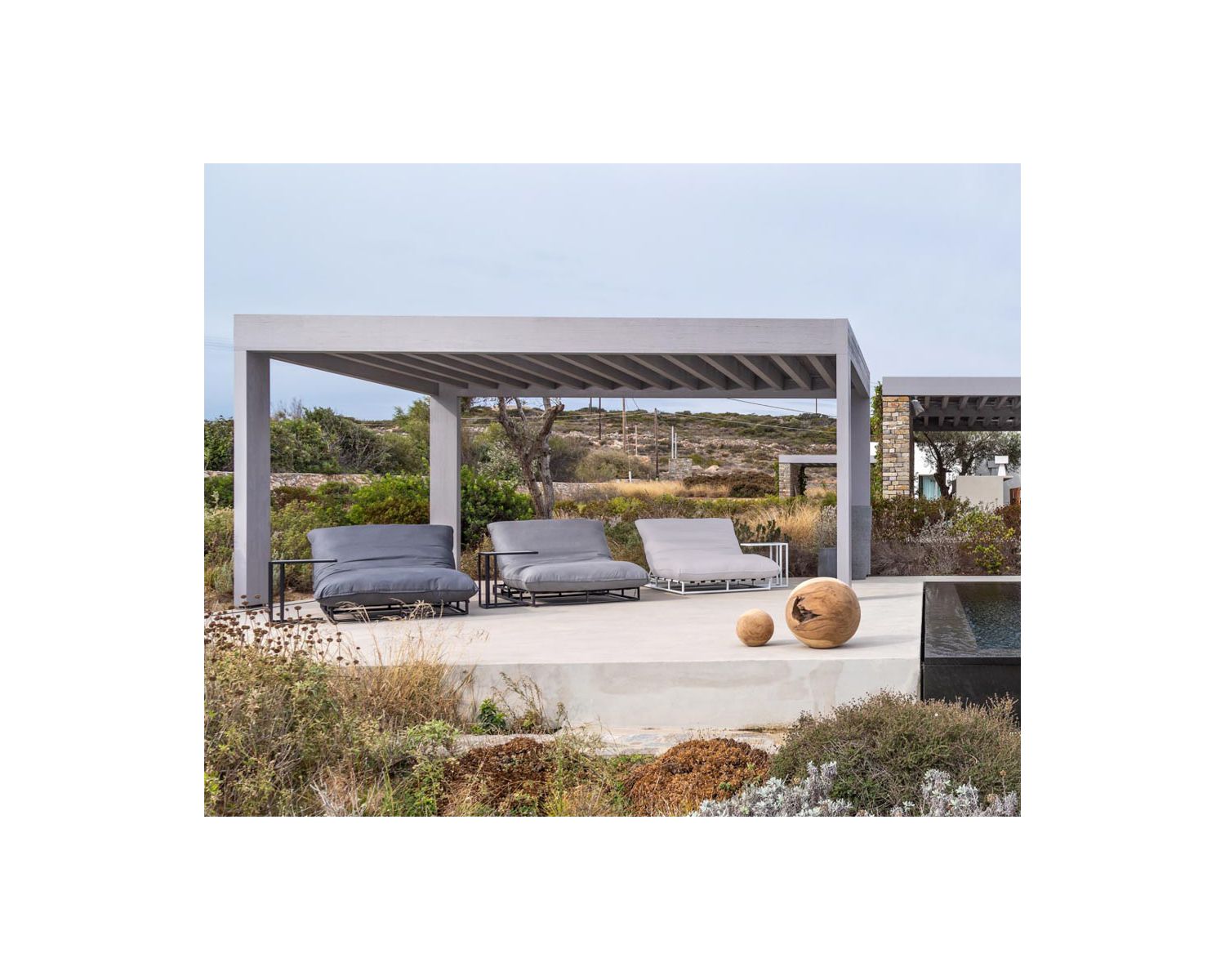 Tumbona doble tipo lounge de aluminio y tela para exterior de color gris claro «Sipura Island»