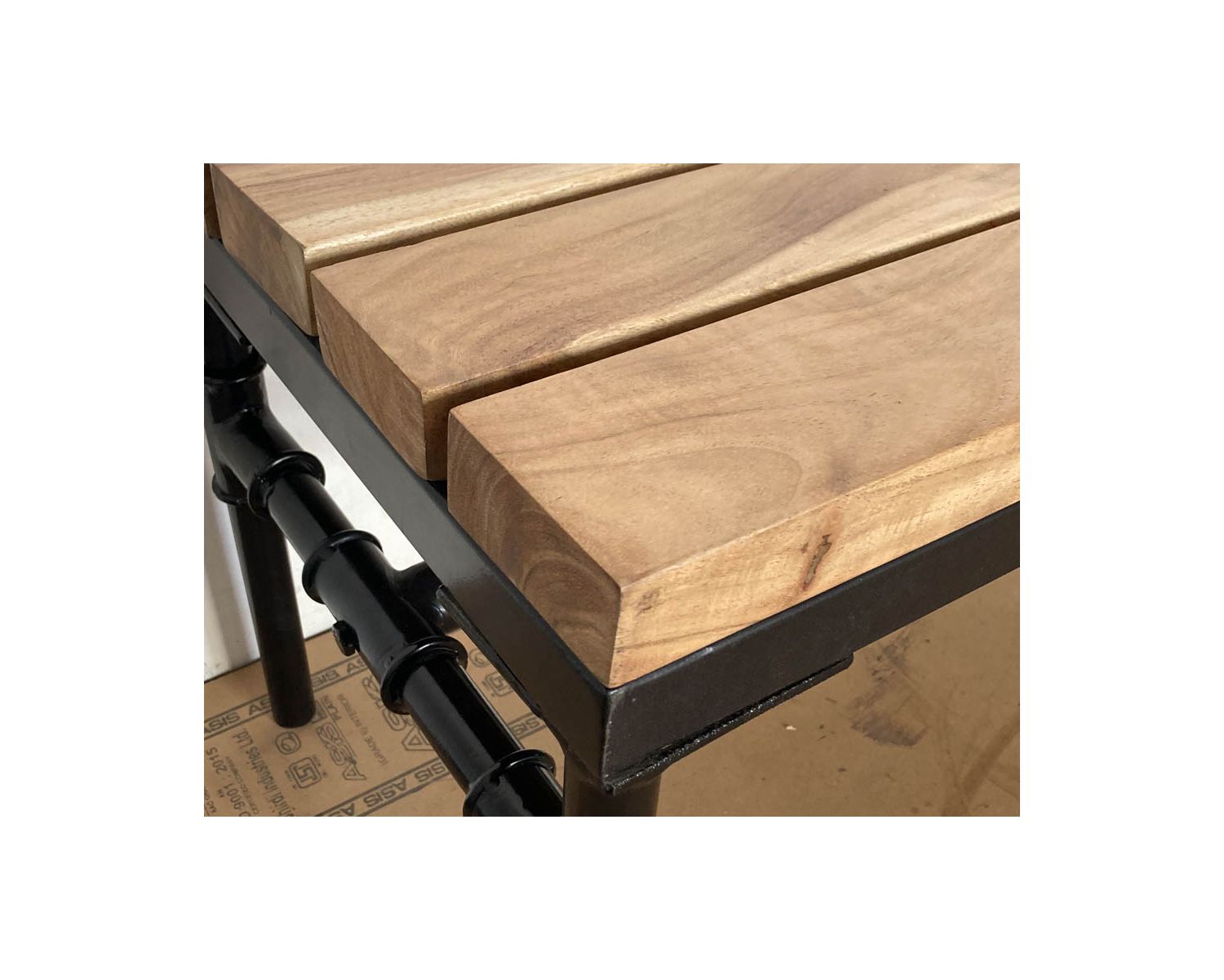 Banco industrial de madera maciza de acacia y metal «Garden»