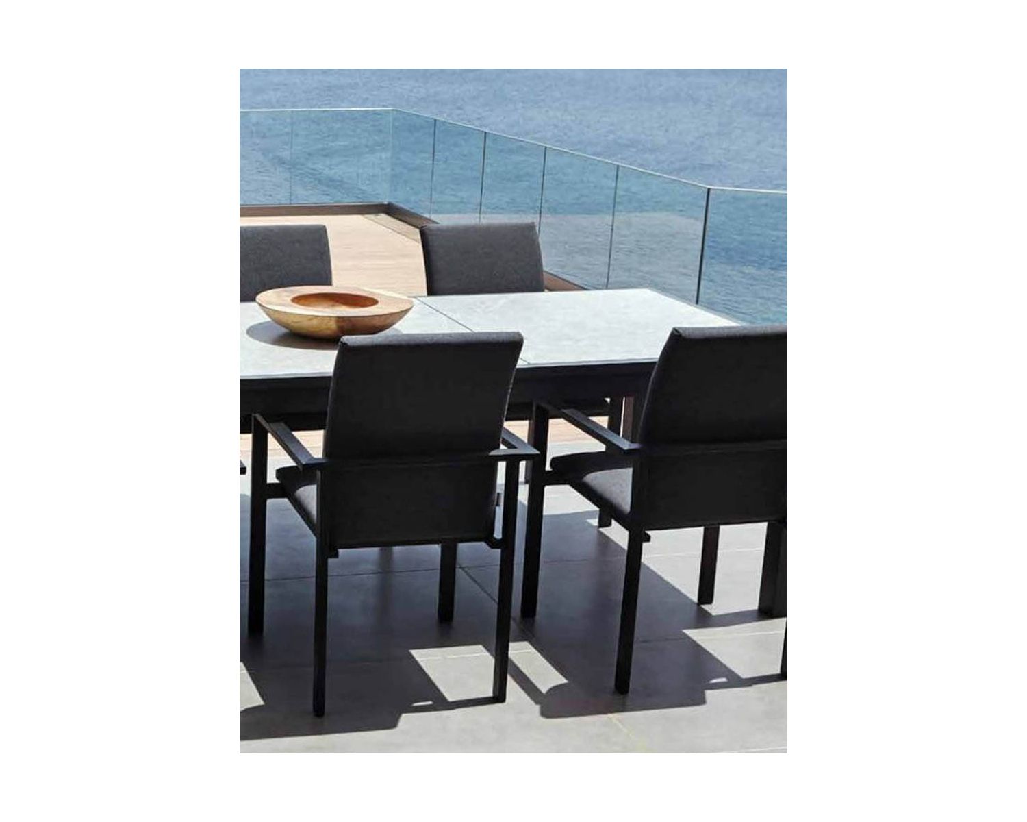 Silla de exterior negra con tejido Sunbrella «Terrasse»