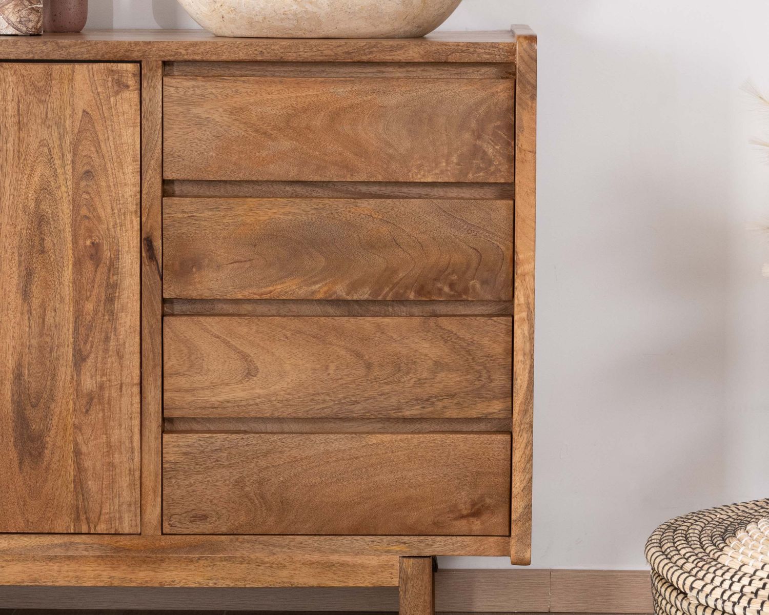 Mueble bajo lavabo de 140 cm en madera de mango oscuro con puertas y cajones «Kahiko»