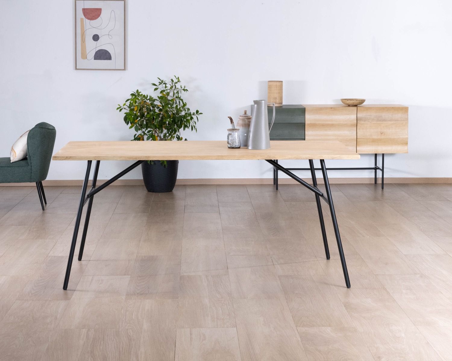 Mesa de comedor de estilo minimalista «japandi», con tablero de madera y patas de metal «Elegancy»