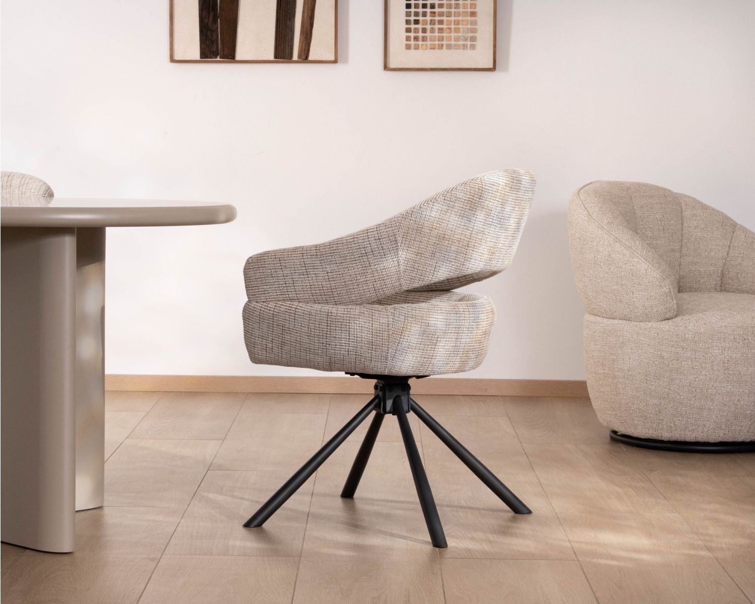 Lote de 2 sillas giratorias de estilo retro-contemporáneo «Movy», en tejido gris claro con trama