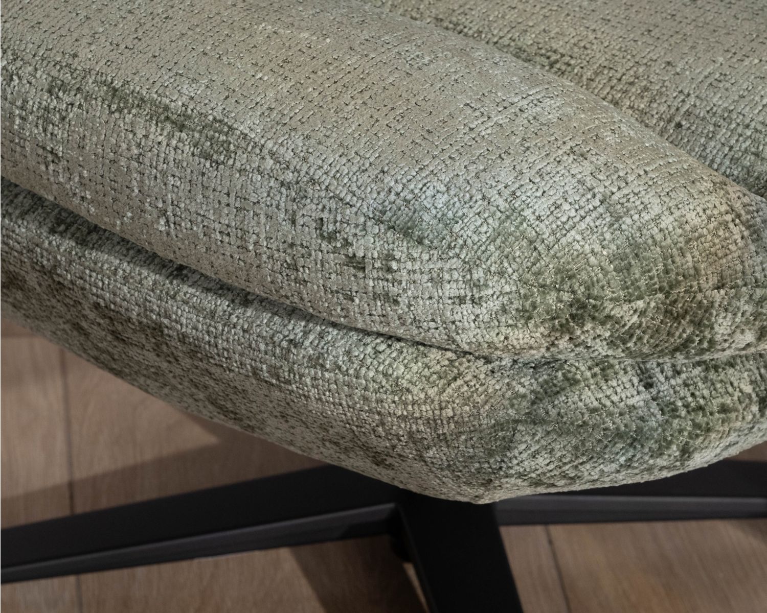Sillón envolvente de estilo vintage en verde salvia «Panama», giratorio 360°