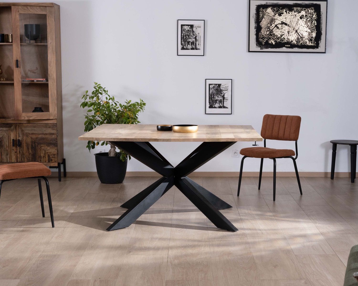 Mesa de comedor cuadrada extensible de estilo industrial, de madera de mango y metal, modelo «Haden», 140 x 140-220 cm