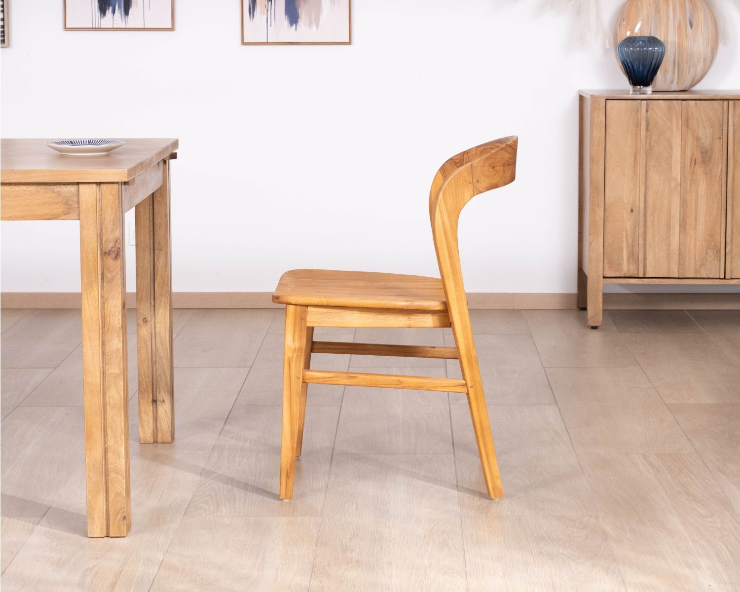 Juego de 2 sillas de comedor de diseño minimalista «Dilmona» en teca maciza
