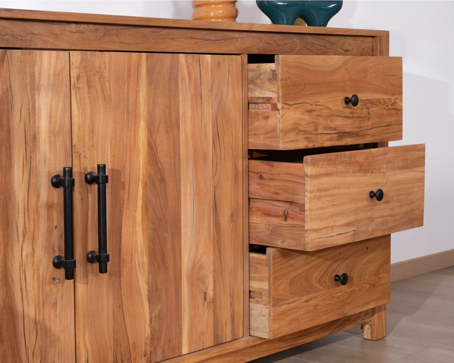 Aparador bajo de 155 cm, estilo rústico, de madera reciclada «Mokal»