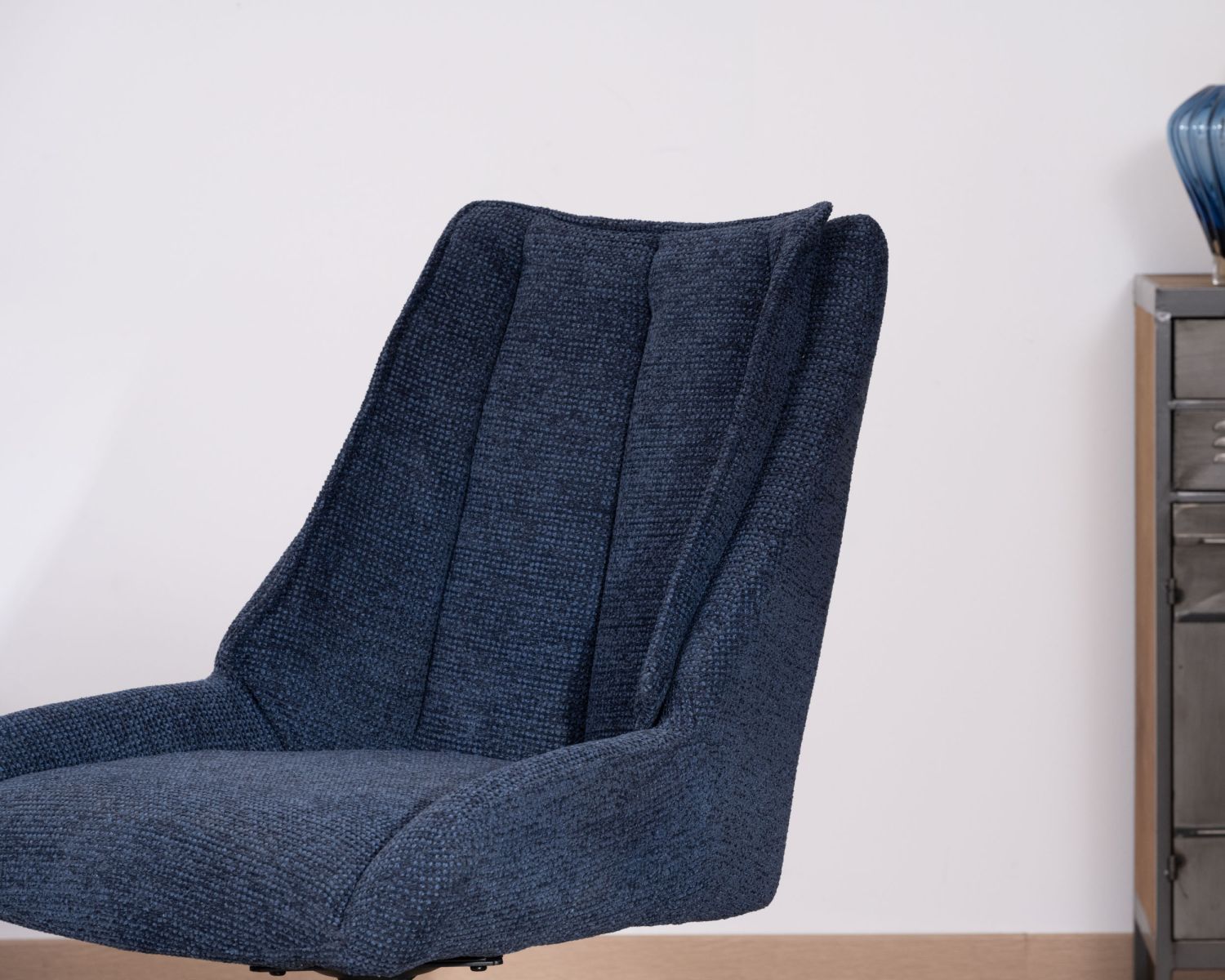 Lote de 2 sillas de comedor de tela azul noche «Webber», con asiento de diseño y base giratoria de 4 patas de metal