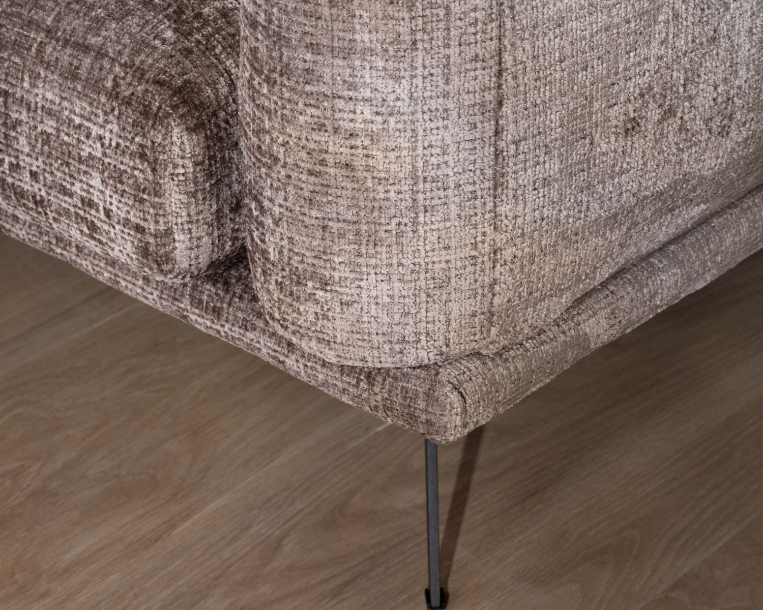 Sofá de 3 plazas de estilo retro en tejido de chenilla suave de color gris ceniza «Paloma»