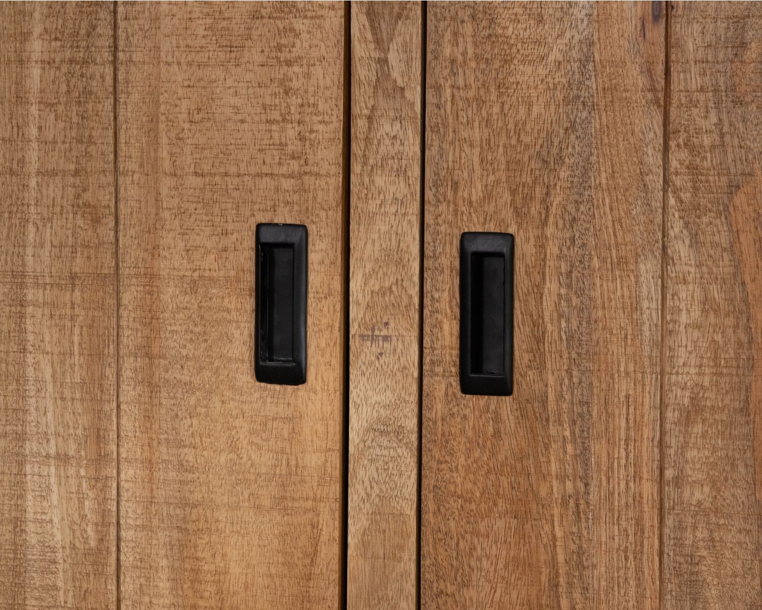 Pequeño aparador de madera maciza de mango con vitrina «Manelo» de 145 cm