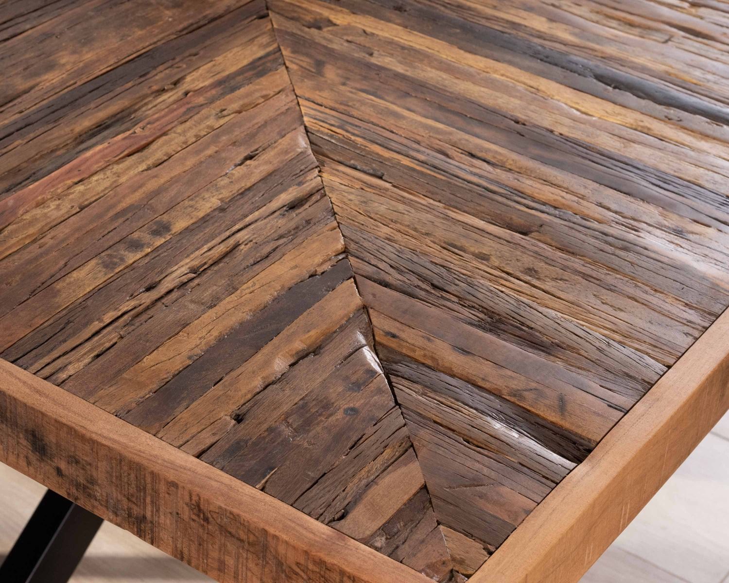 Mesa de comedor cuadrada de 140 cm de acacia, con acabado en espiga y patas cruzadas de metal negro «Géonidum»