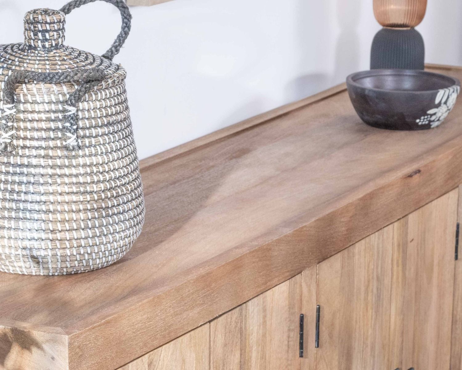 Aparador de 4 puertas de madera maciza de mango, 130 cm, «Maestro»