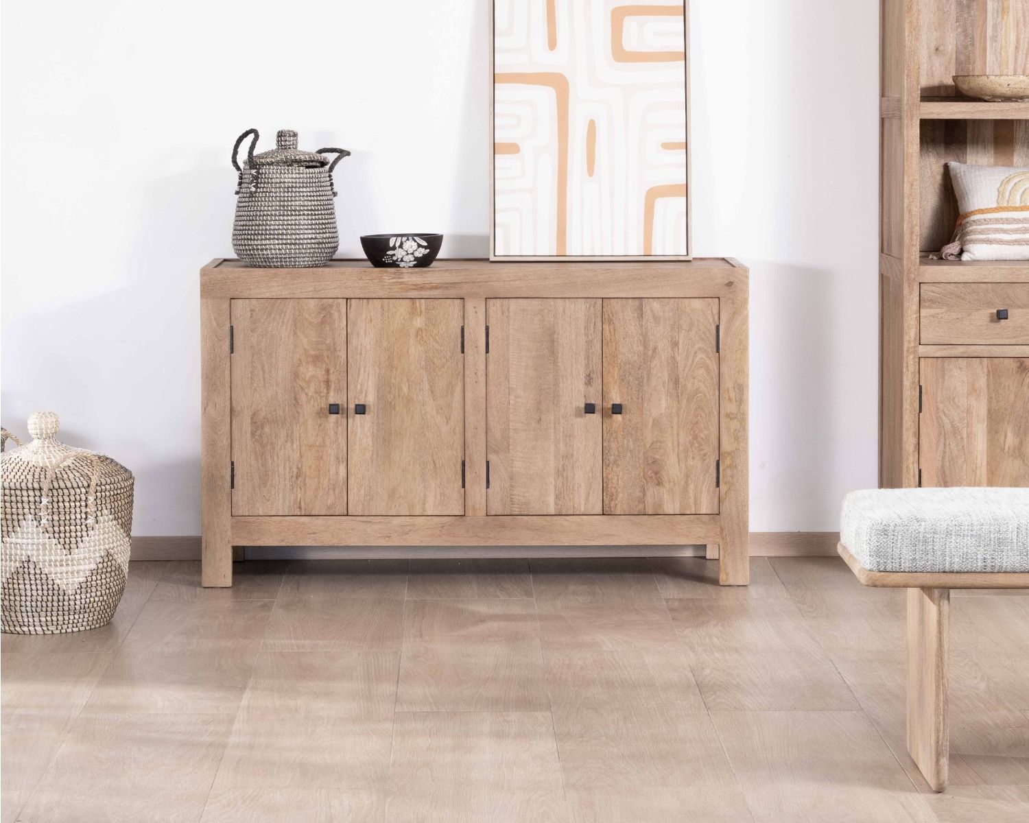 Aparador de 4 puertas de madera maciza de mango, 130 cm, «Maestro»
