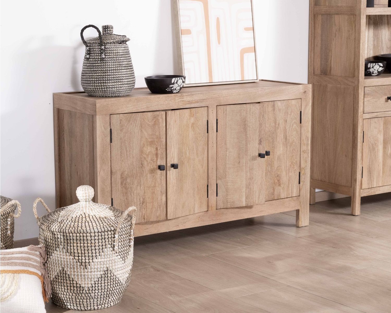 Aparador de 4 puertas de madera maciza de mango, 130 cm, «Maestro»