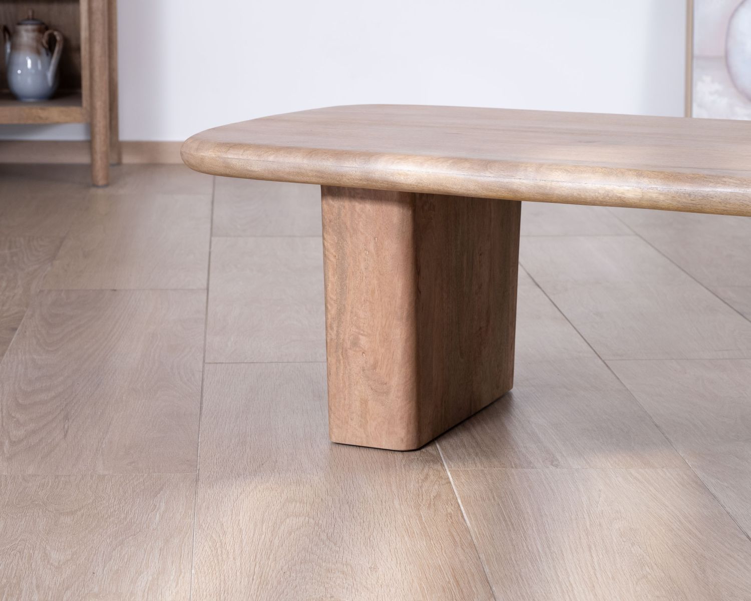 Mesa de salón rectangular de madera de mango con un diseño minimalista «Orobie»