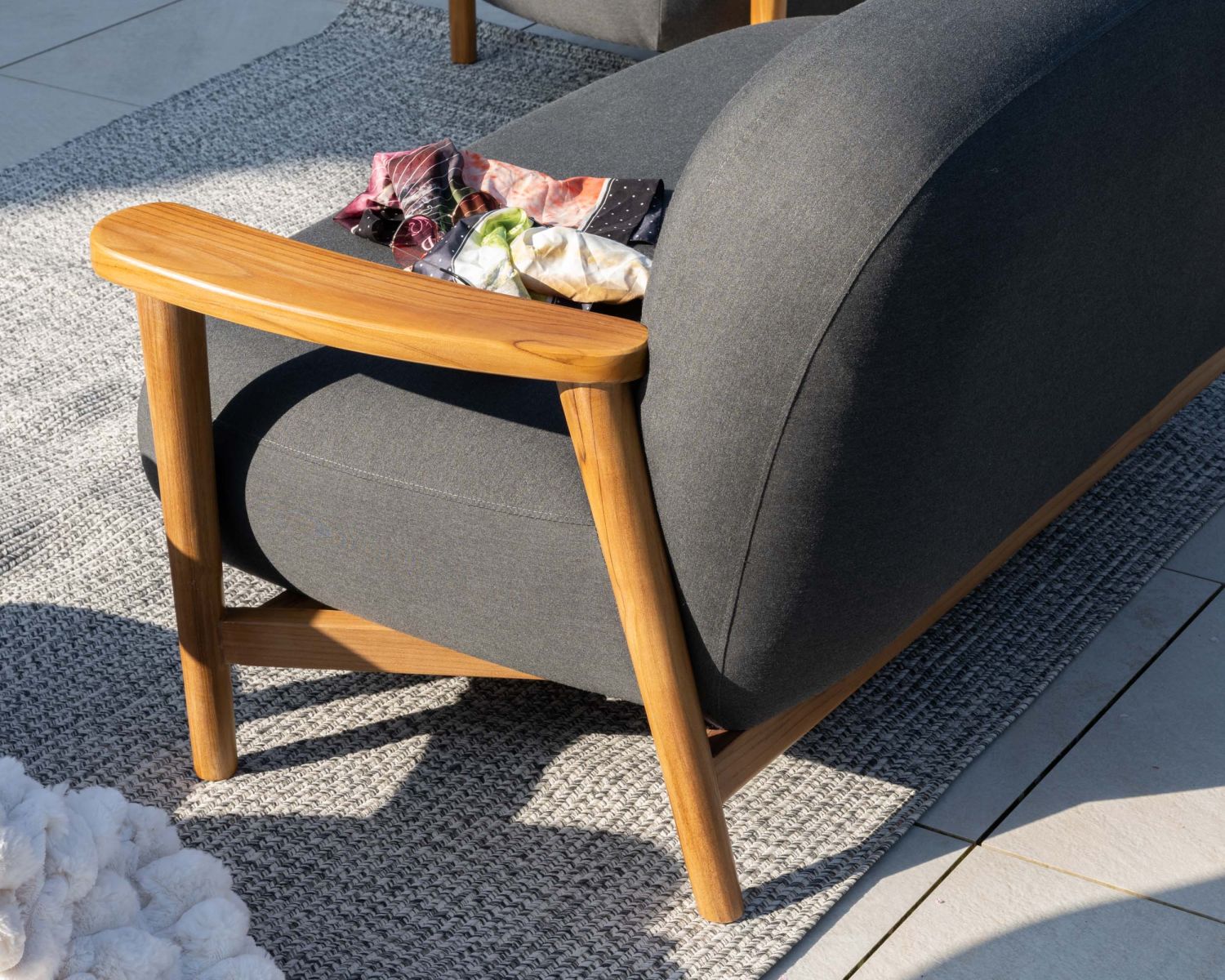 Conjunto de sofá y sillón de jardín de tela gris oscuro «Aristochair»