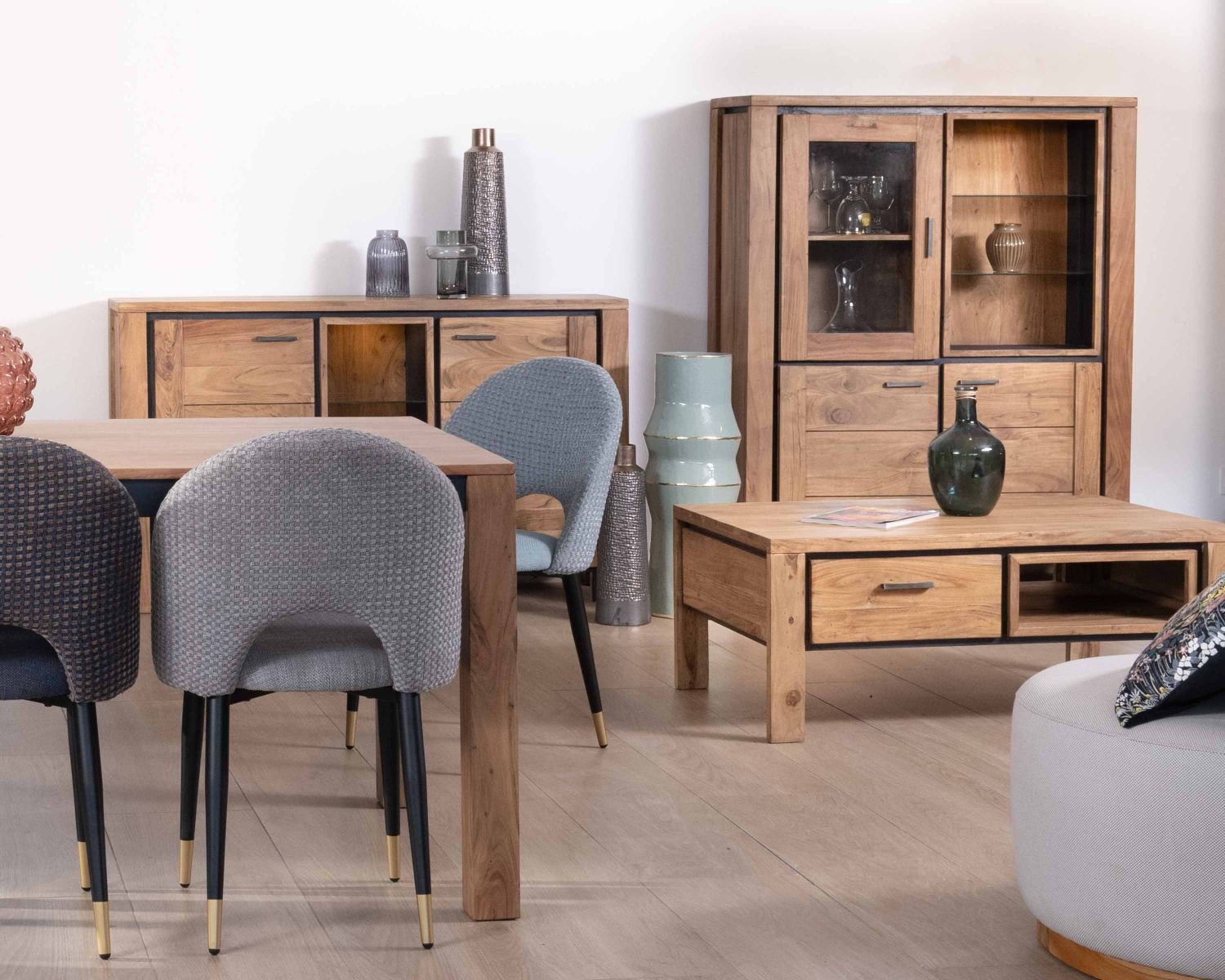 Mesa de salón rectangular reversible de acacia maciza con cajones y ribete negro «Fantaisie», 110 cm
