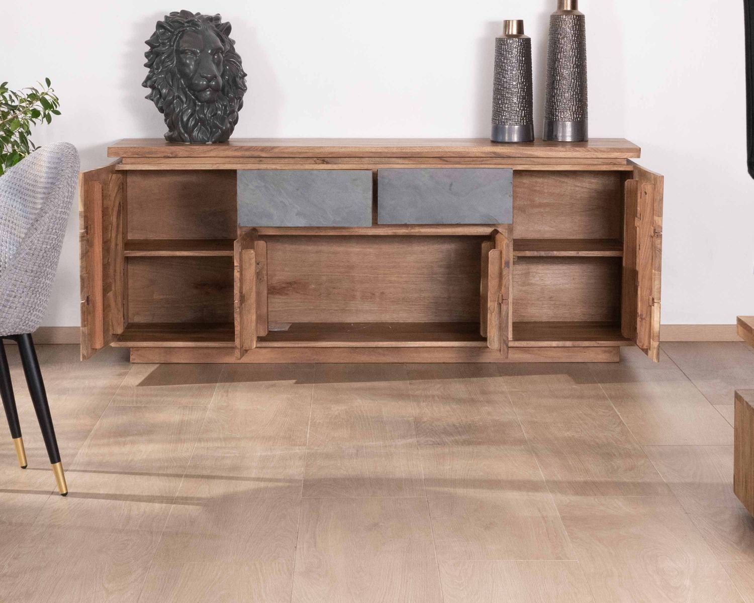 Aparador contemporáneo de 175 cm de acacia con tira de LED y cajones chapados en piedra «Paguera»