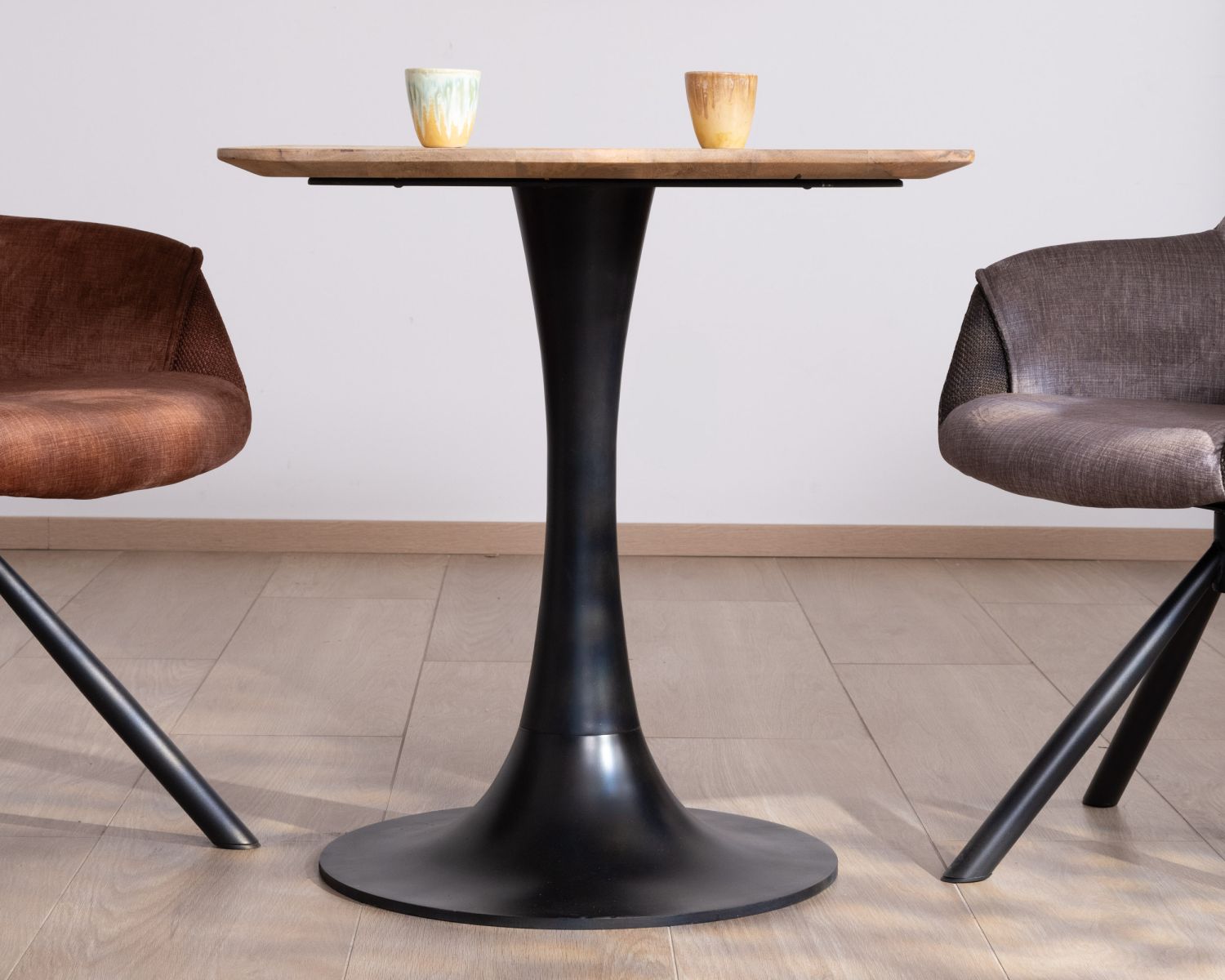 Mesa cuadrada de estilo bistró en madera de mango natural «Piccadilly», 70 cm