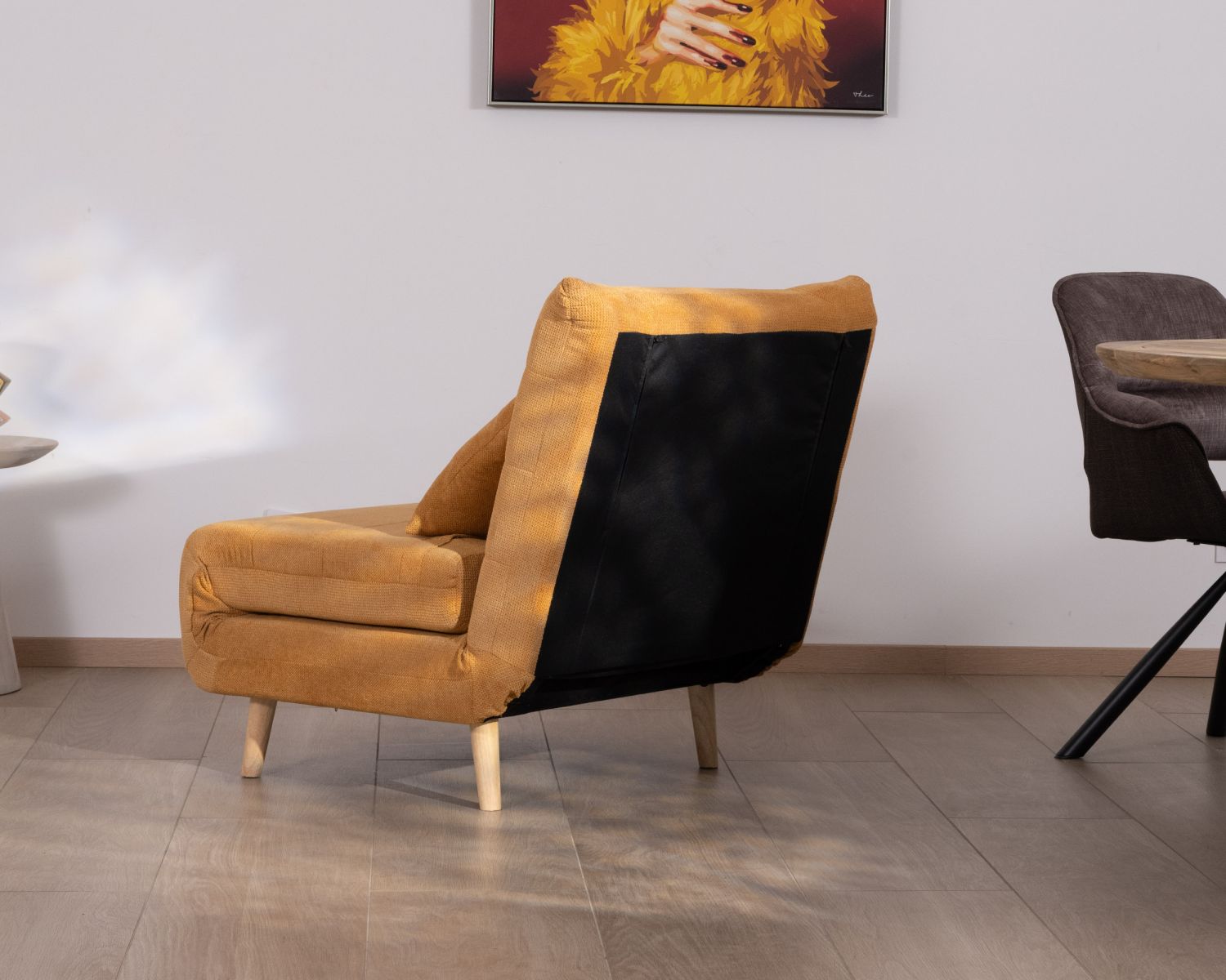 Sillón acogedor y convertible «Folda» en tela amarillo mostaza