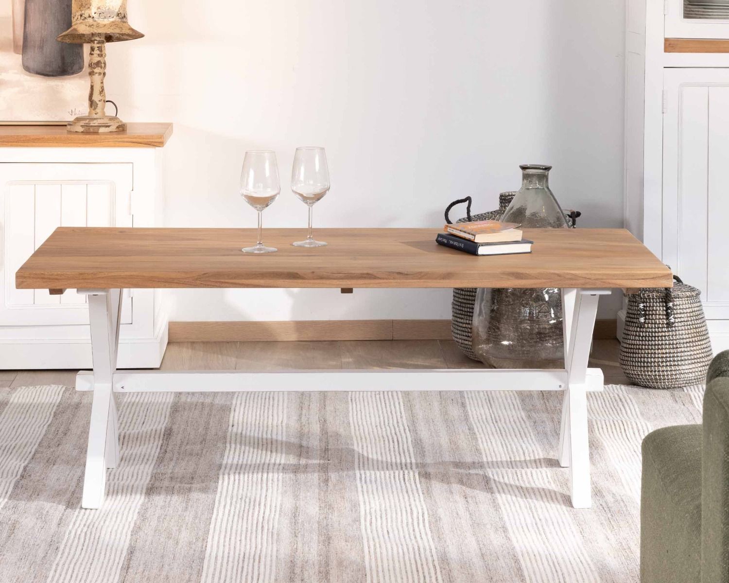 Mesa de salón rectangular de acacia con patas blancas, estilo rústico «Trégastel»