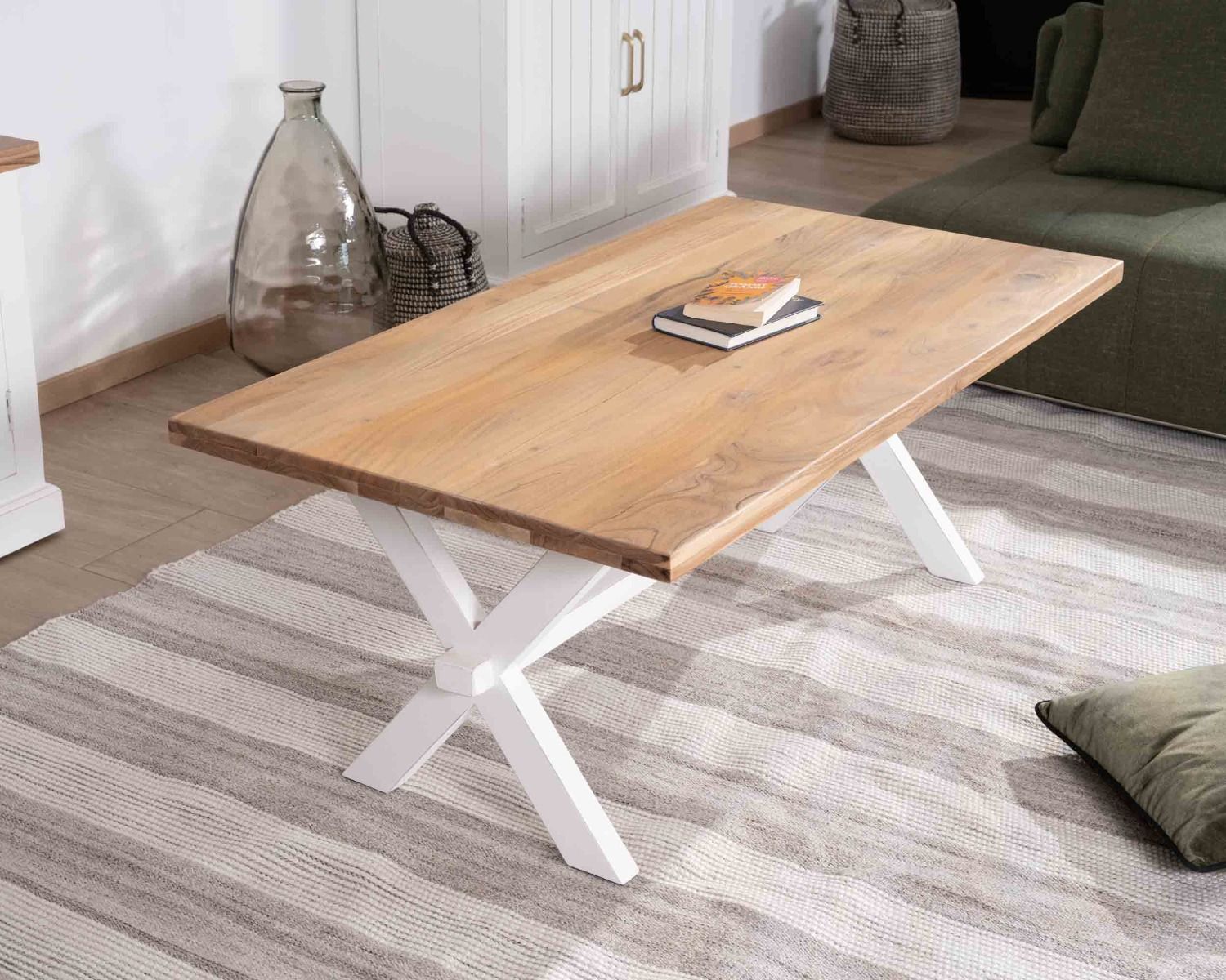 Mesa de salón rectangular de acacia con patas blancas, estilo rústico «Trégastel»