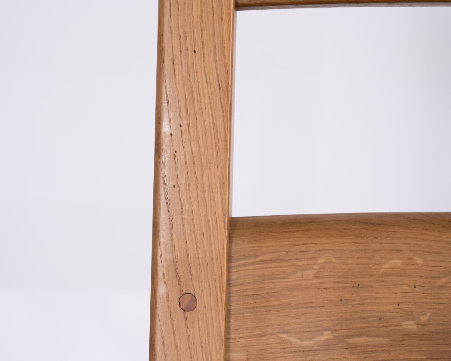 Silla de comedor de roble macizo con asiento trenzado «Antique», de estilo clásico