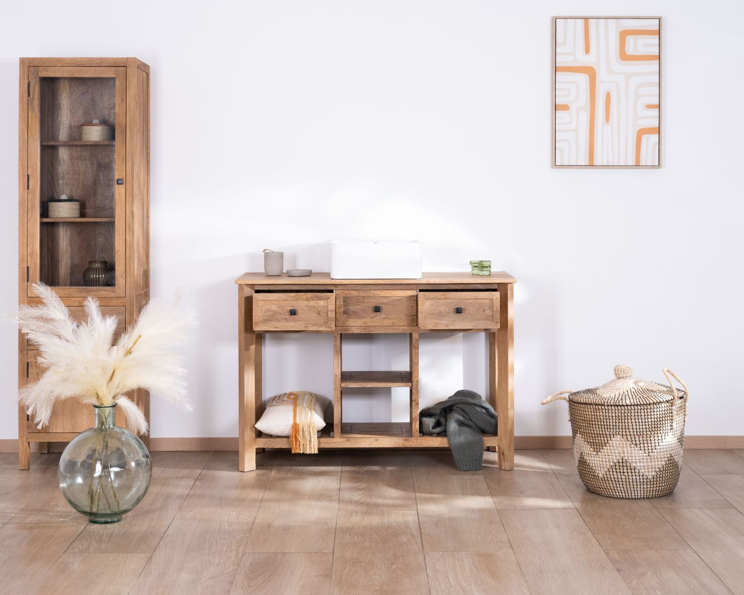 Estantería con puertas de cristal de madera maciza de mango «Maestro»