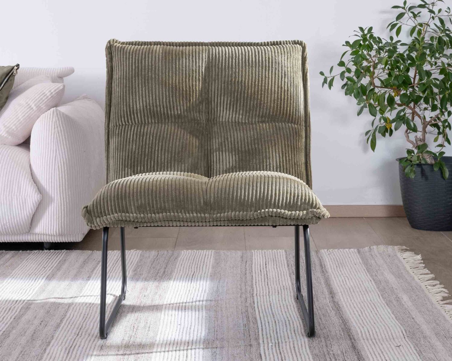 Lote de 2 sillones sin reposabrazos de terciopelo acanalado de color caqui «Calvin»