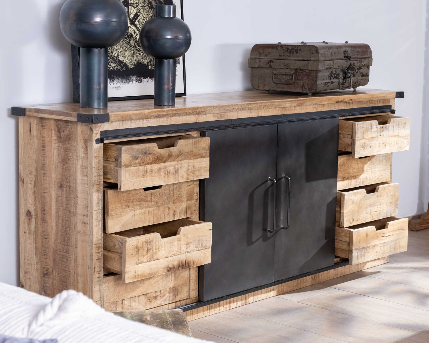 Aparador de metal y madera de 200 cm con puertas correderas «Caractère»