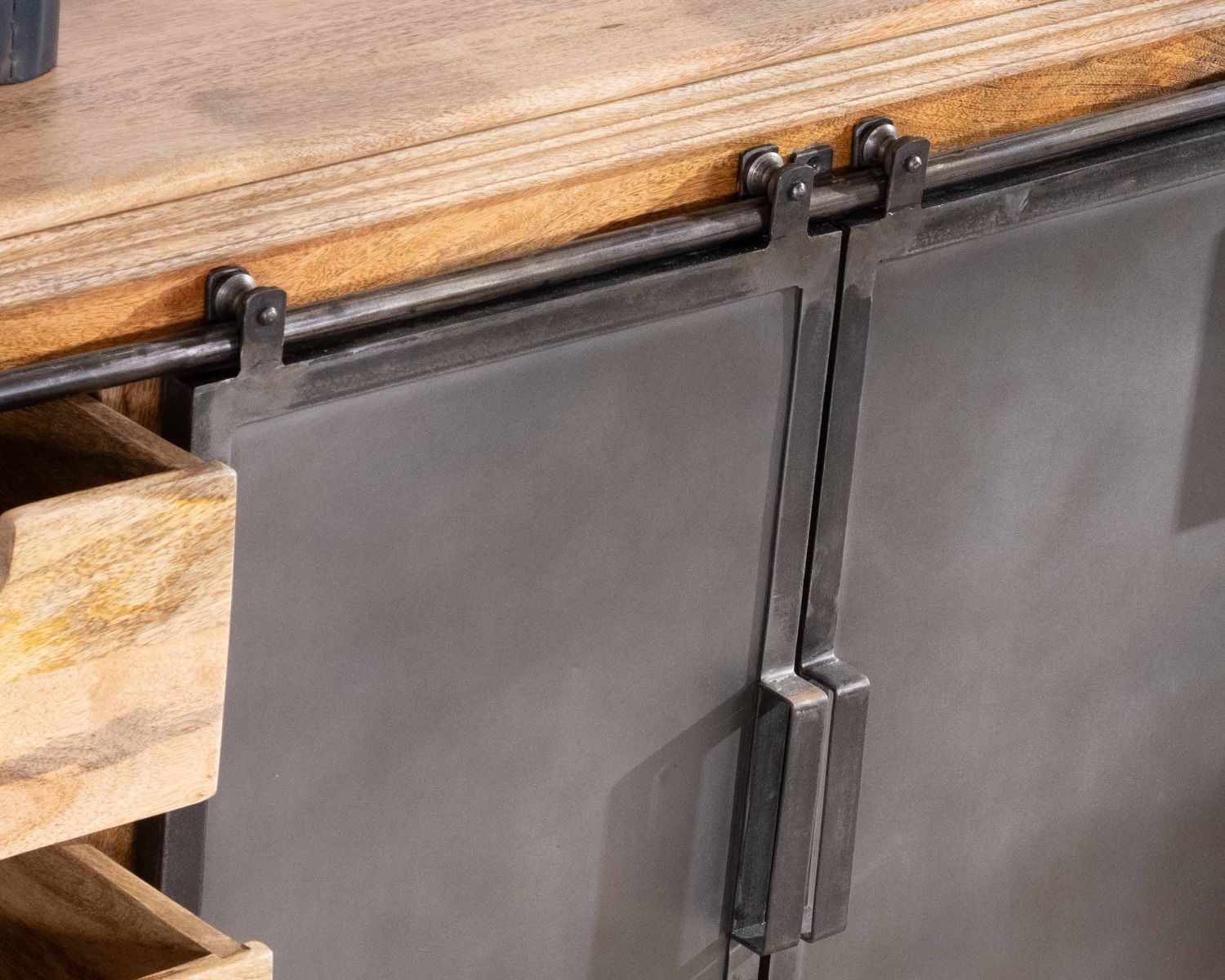 Aparador de estilo «factory» de madera maciza y metal «Haden»