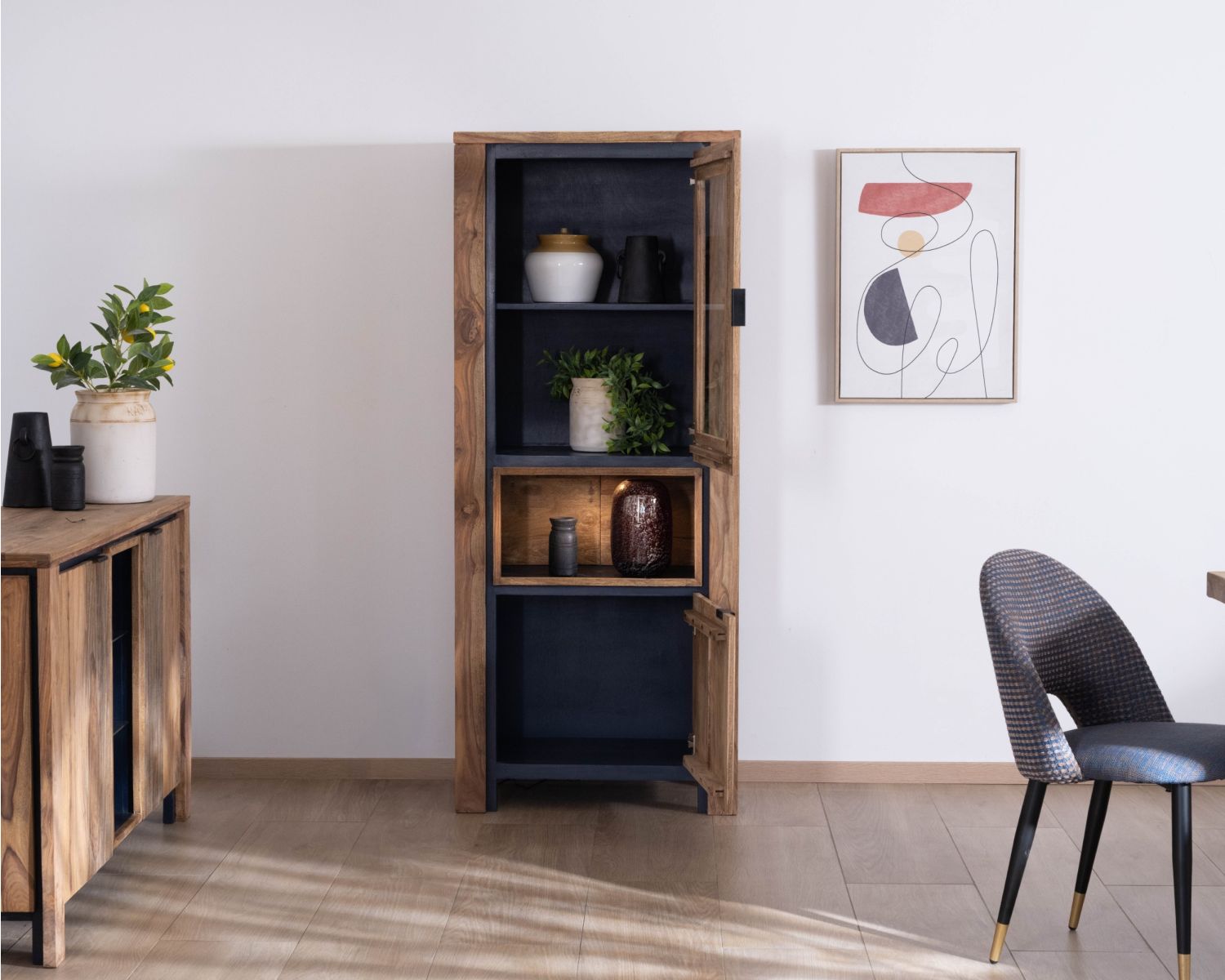 Vitrina de palisandro «Enoa» con retroiluminación