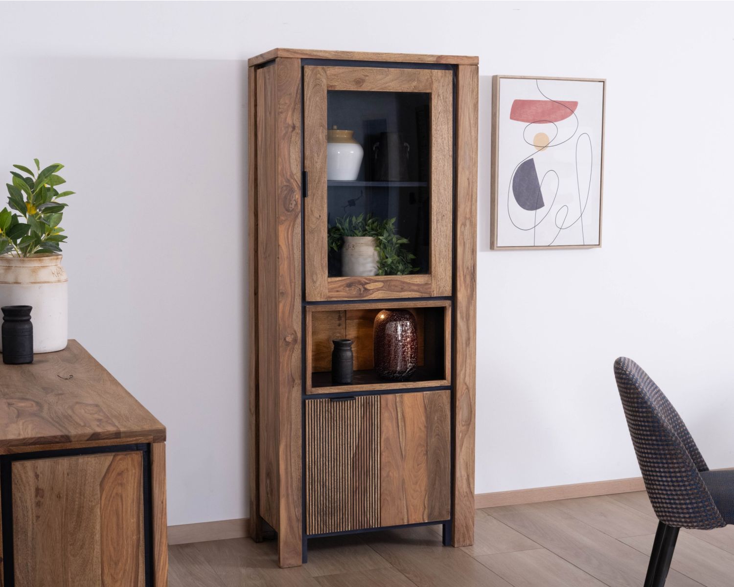 Vitrina de palisandro «Enoa» con retroiluminación