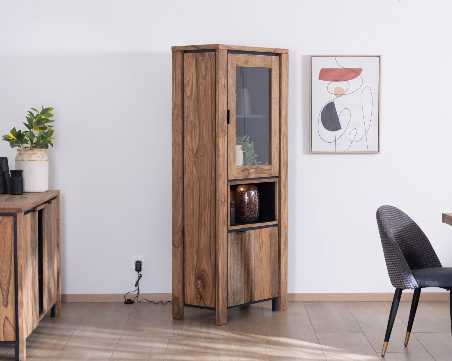 Vitrina de palisandro «Enoa» con retroiluminación