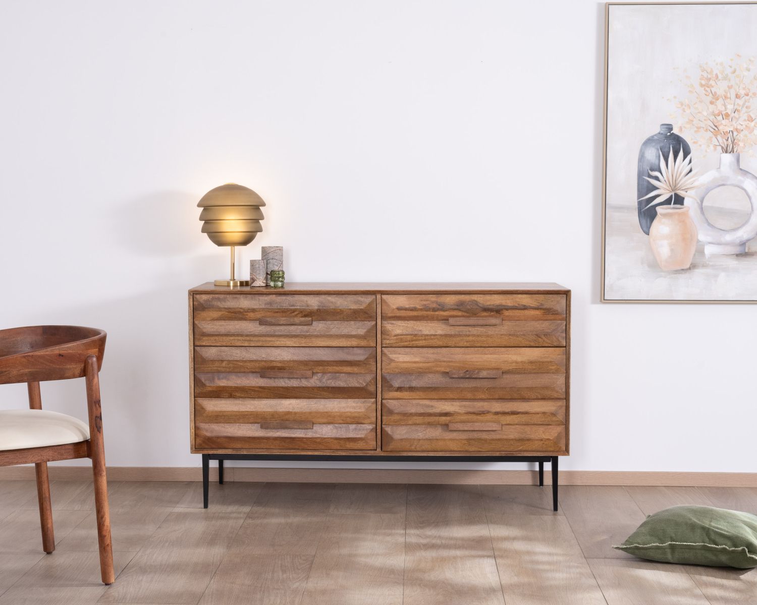 Cómoda de madera de mango con patas de metal de estilo retro «Presto», con 6 cajones de media anchura
