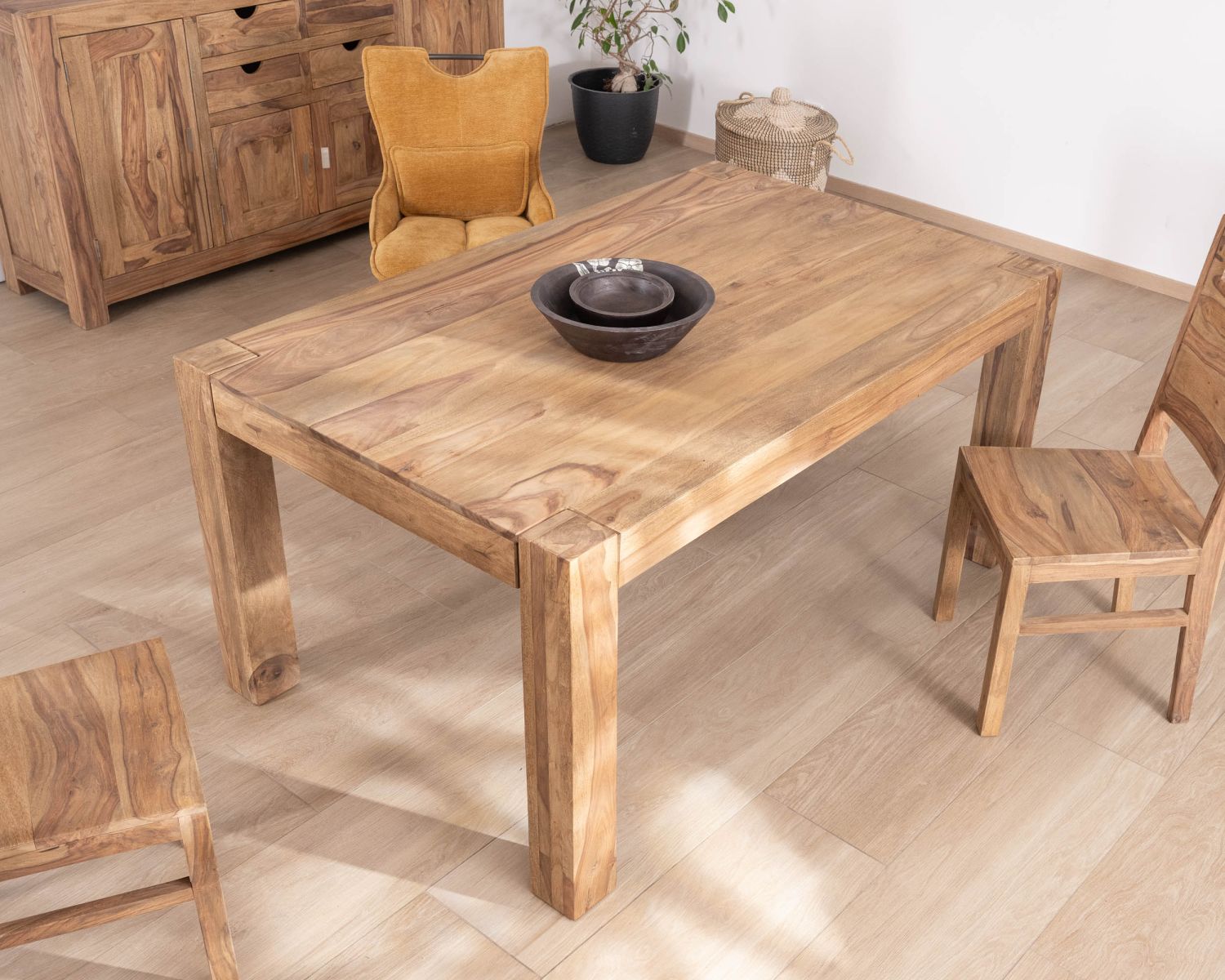 Mesa de comedor extensible de palisandro «Kalanohé», 180 cm