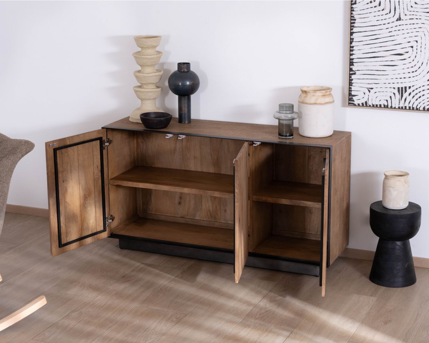 Aparador de 3 puertas de madera de mango, de estilo minimalista, «Santo», 150 cm