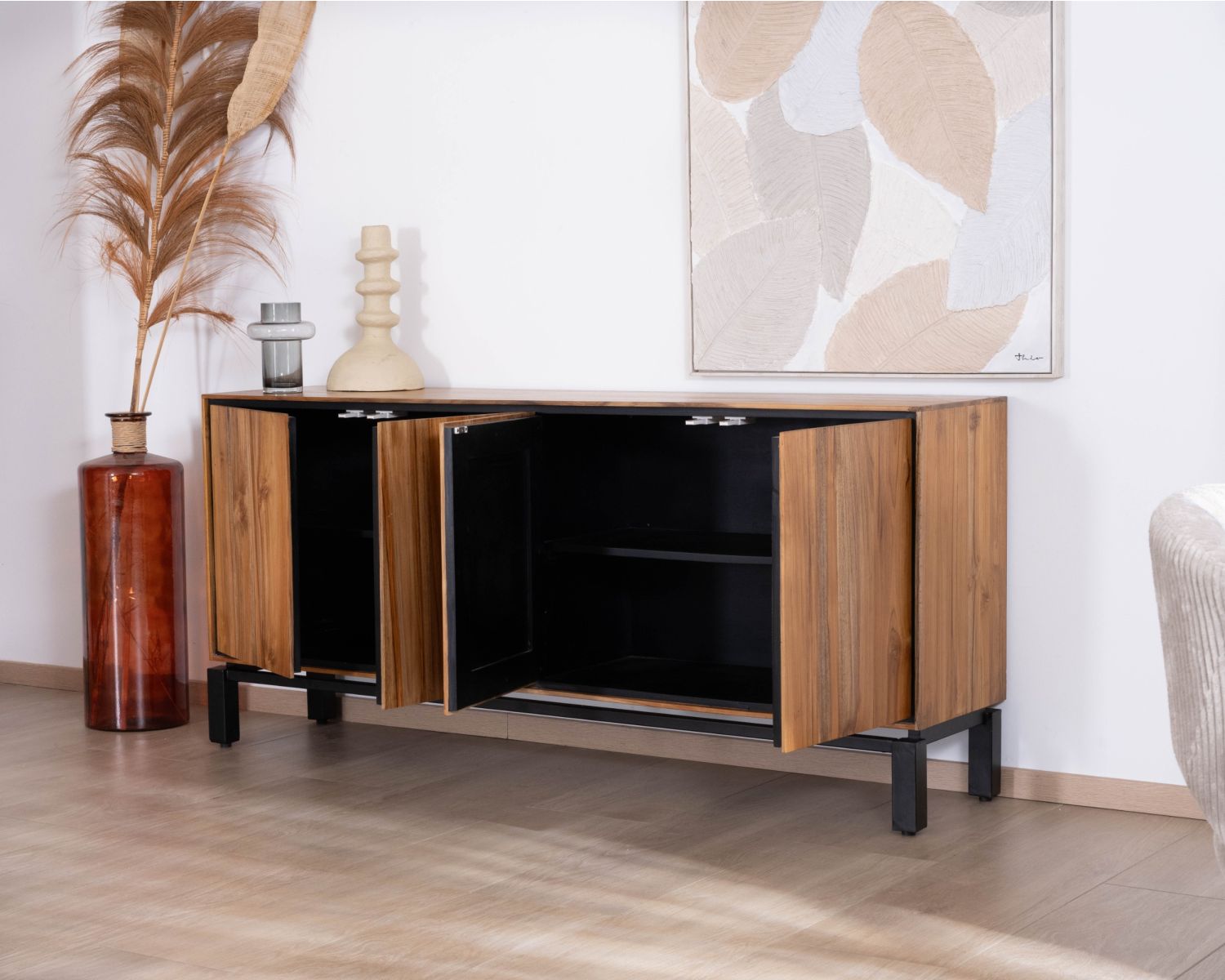 Aparador contemporáneo de 4 puertas en teca natural y metal negro «Olonie»