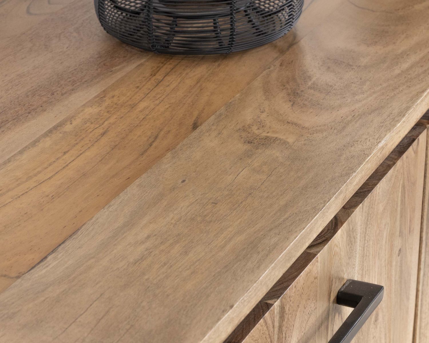 Aparador industrial de 160 cm de acacia «Baltik» con puertas, cajones y nichos