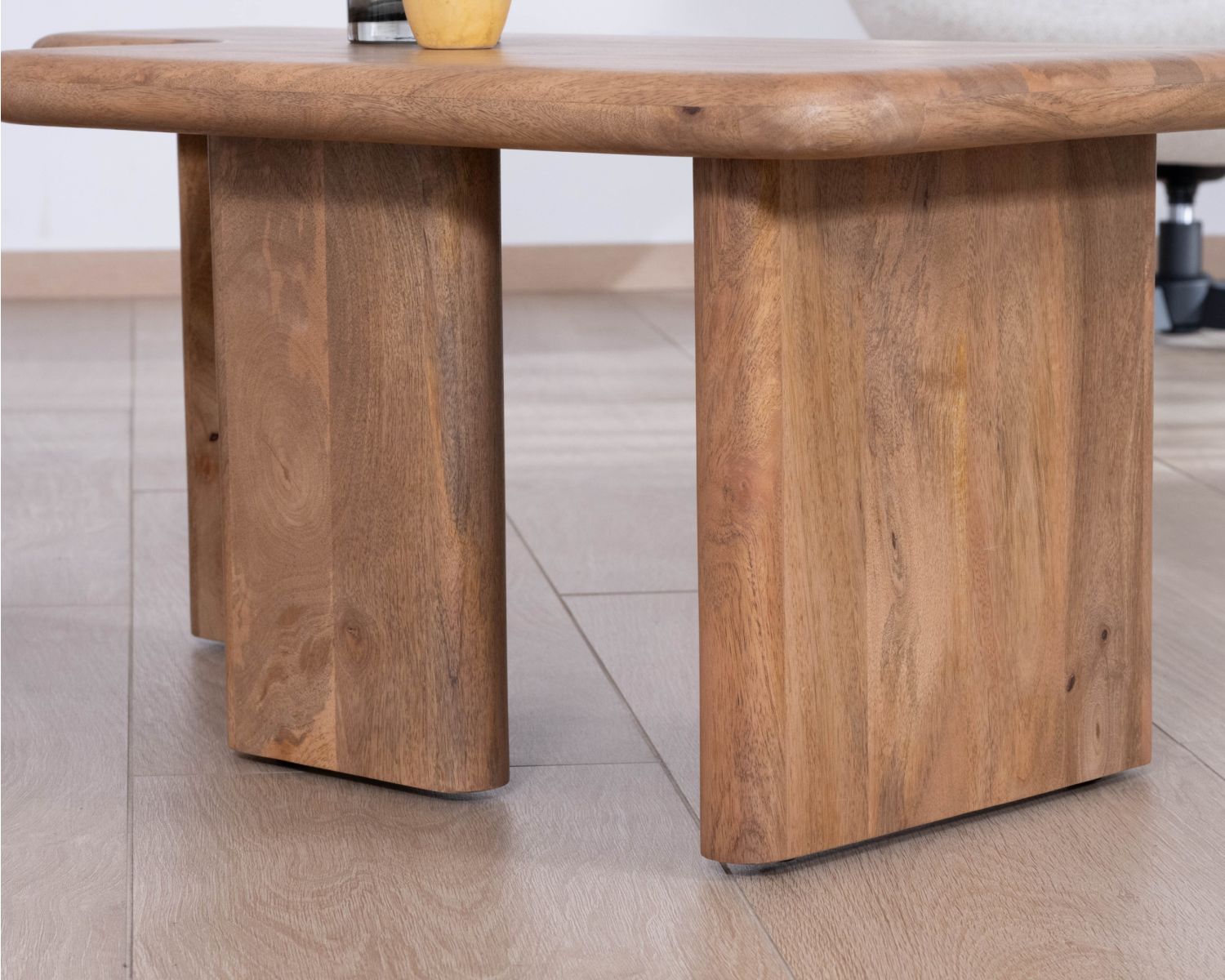 Mesa de centro modular de madera de mango «Naura» de estilo orgánico