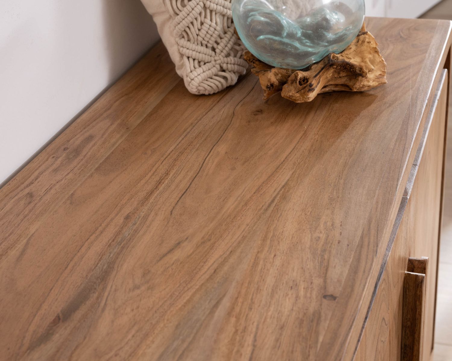 Mueble de almacenamiento pequeño de dos puertas de acacia «Melody»