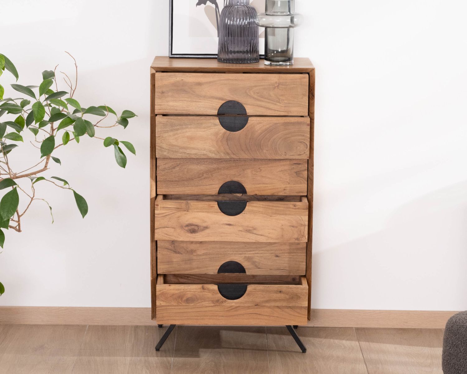 Mueble vertical de acacia con 6 cajones «Spot»
