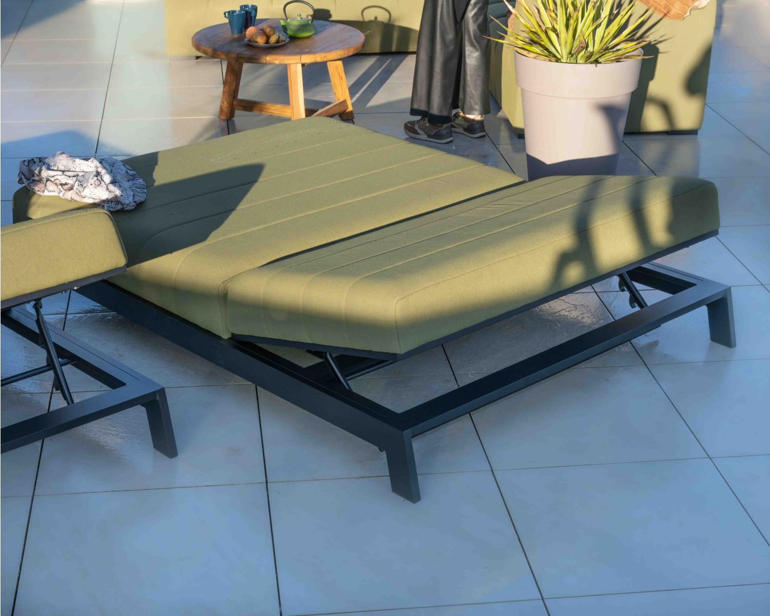Tumbona doble de alta gama en verde y negro «Terrasse»