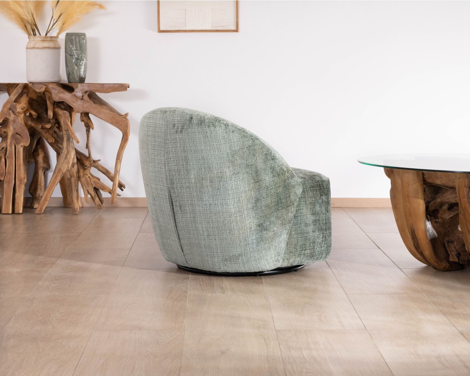 Sillón giratorio de tejido rizado sedoso en color verde salvia «Marylin»